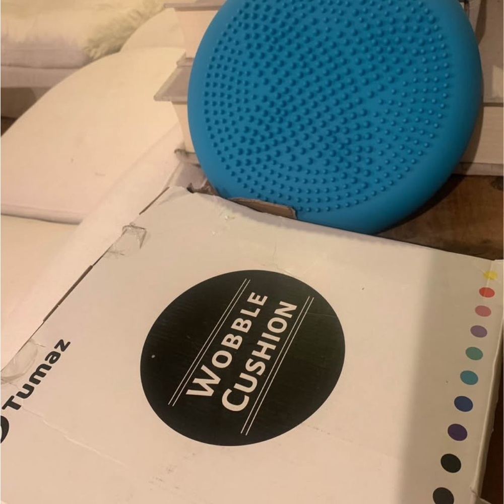 NEW Wobble Cushion Balance Seat - Bright Blue